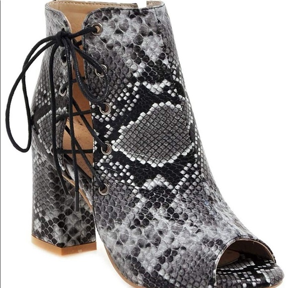 Snakeskin Chunky Open Toe Heel - Picture 2 of 4